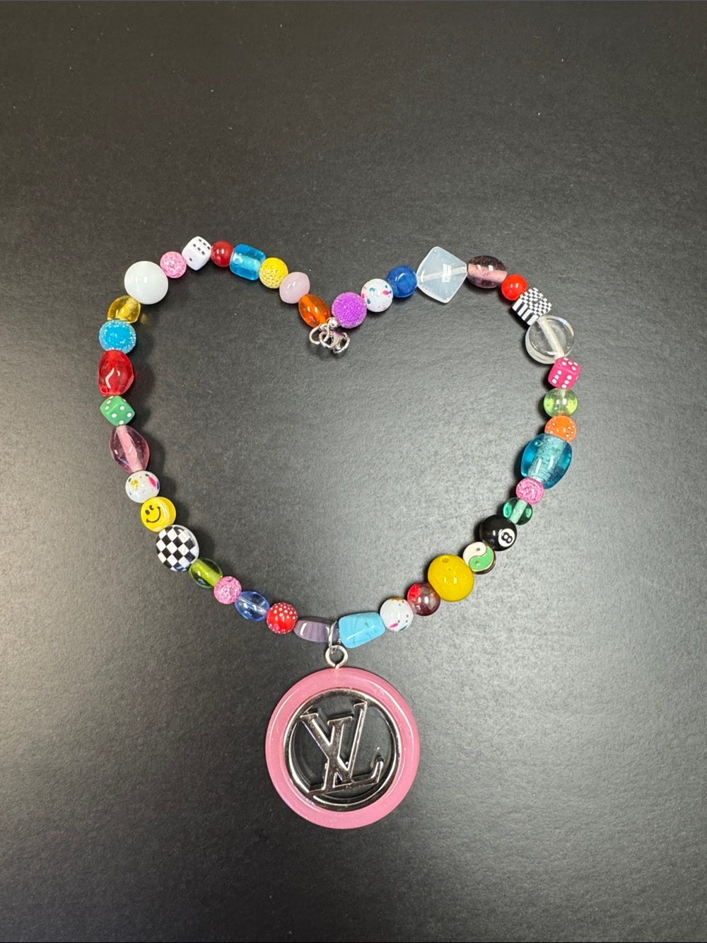 Fashion Jewelry Multicolor Beaded Necklace with Pink-Edged Logo Pendant